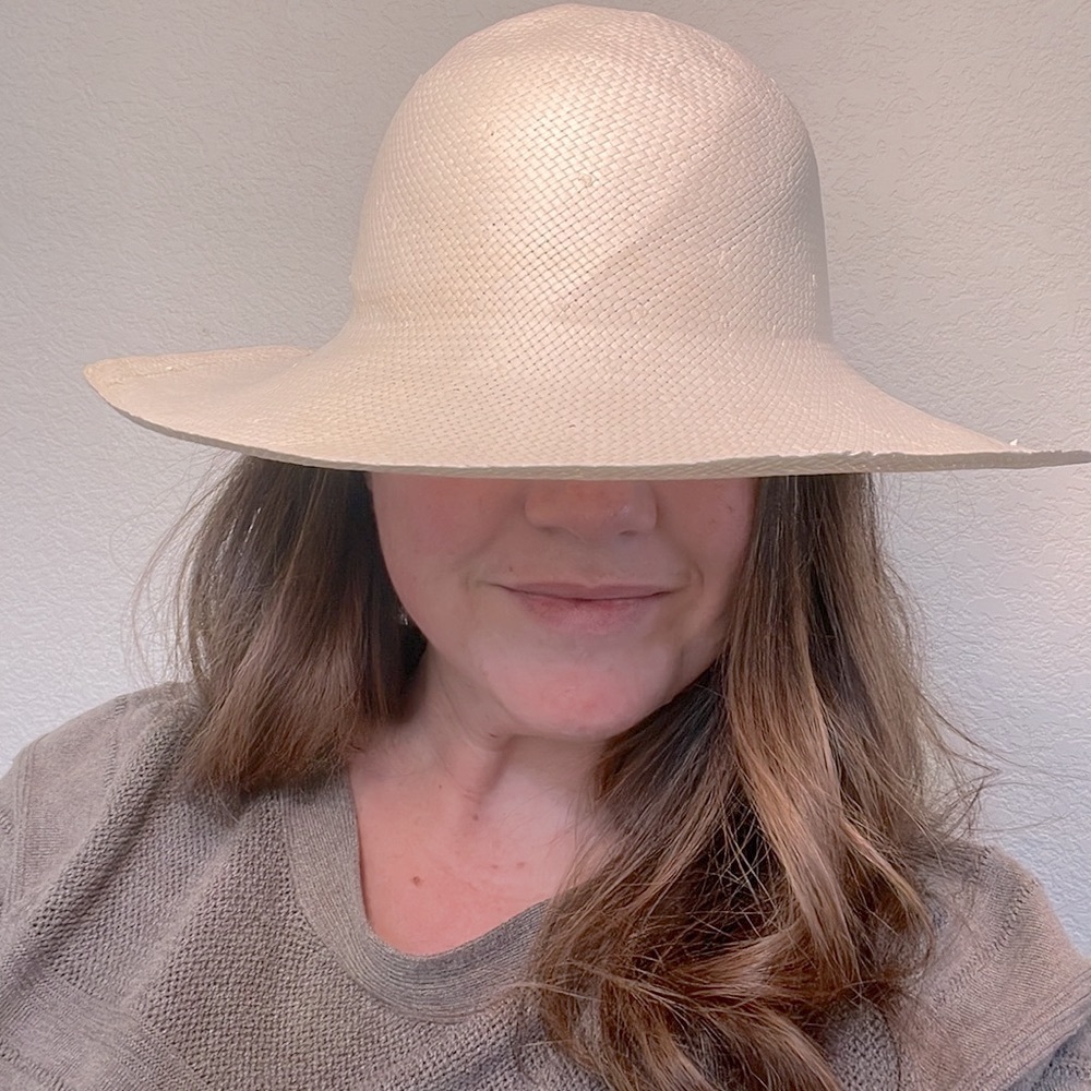 TinaToo Vintage White Straw Hat